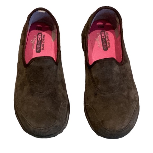 Skechers Go Walk Suede Leather Slip On Comfort Shoes 9.5. - Picture 2 of 11